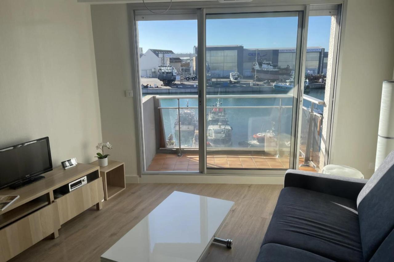 Pretty And Bright Studio With View On The Harbor Les Sables-d'Olonne Exterior photo