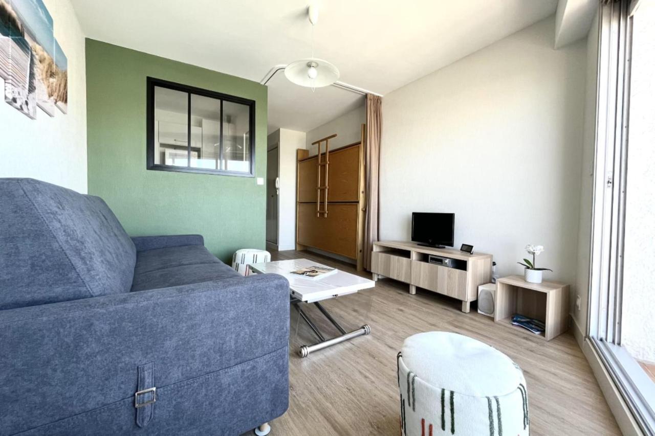 Pretty And Bright Studio With View On The Harbor Les Sables-d'Olonne Exterior photo